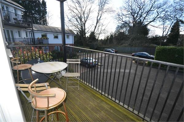 Meridian Close, Mill Hill